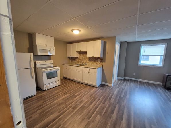 195 Main St #1R