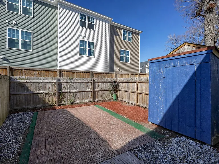 436 Peregrine St — Photo 35