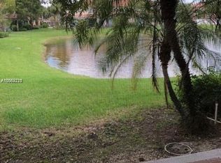 3399 Foxcroft Rd APT 103, Hollywood, FL 33025