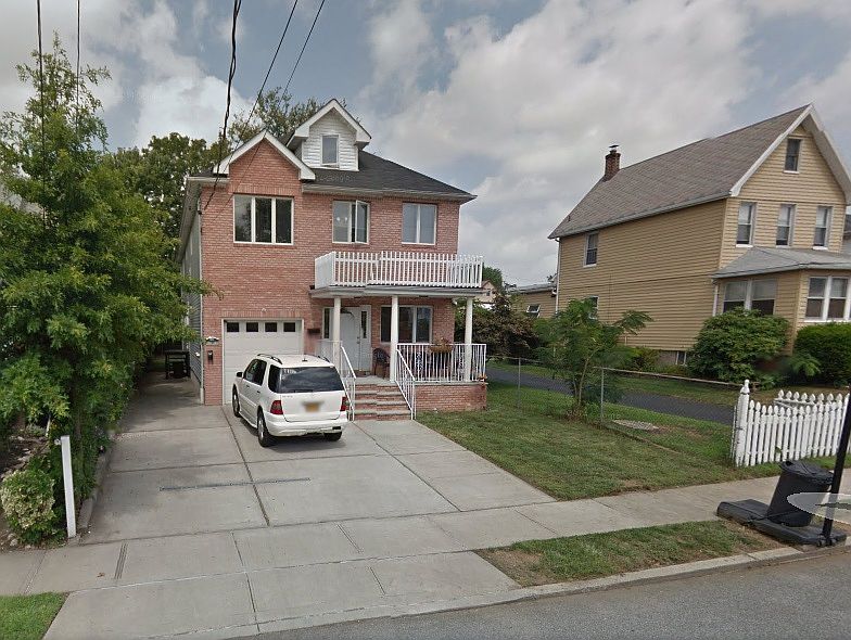 1st image of 143 Vedder Ave