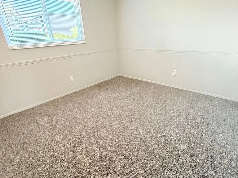 1805 Earlyview Ct — Photo 12