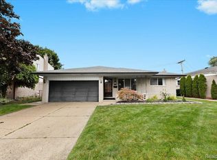 34654 Greentrees Rd, Sterling Heights, MI 48312