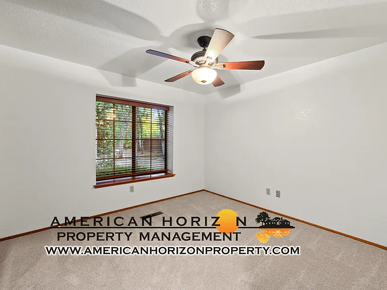 4341 Whispering Oaks Cir — Photo 13