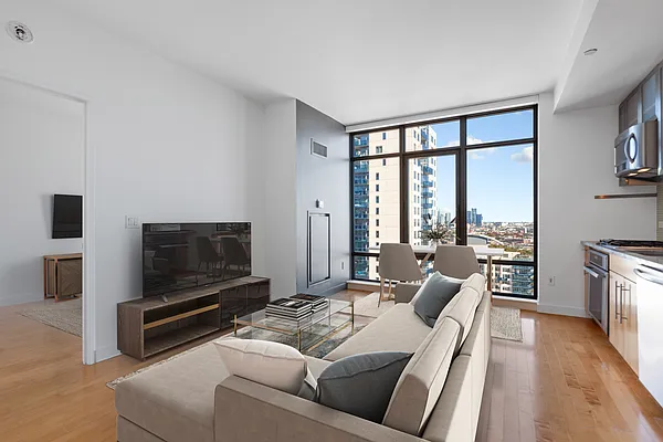 Rented by Platinum Properties | media 6