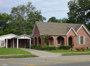 8 N Ralph St, Claxton, GA 30417