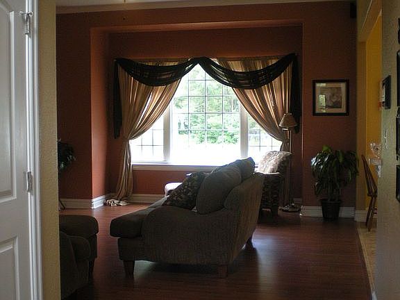 5th image of 641 Calista Dr