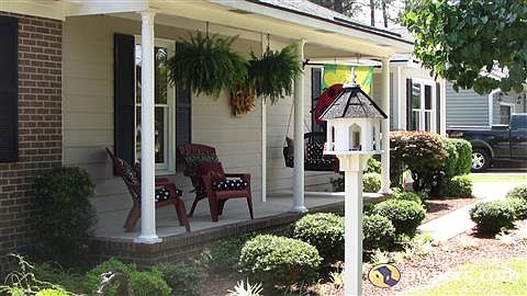 3rd image of 3835 Sturbridge Dr