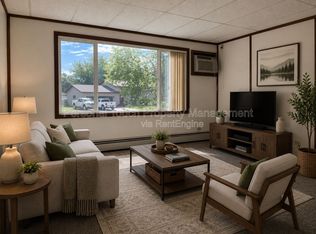 911 Western Rd APT 5, Wahpeton, ND 58075