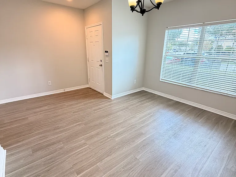 16255 Swan View Cir — Photo 5