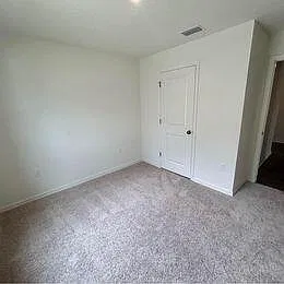4 bed, 2.0 bath, 1811 sqft, $2,500 — Photo 4