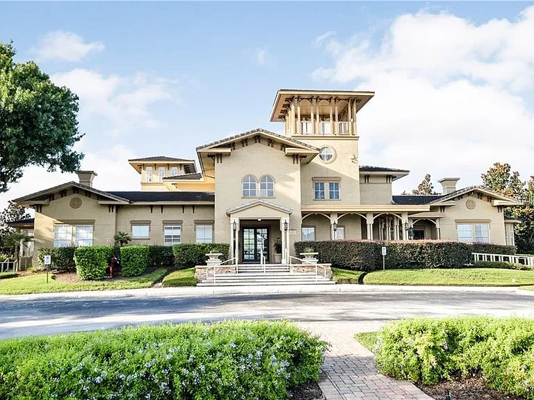122 Vista Verdi Cir #320 — Photo 1