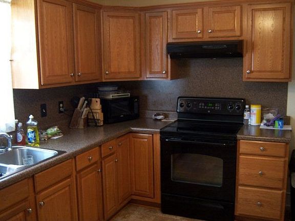 5th image of 468 Norwood Dr