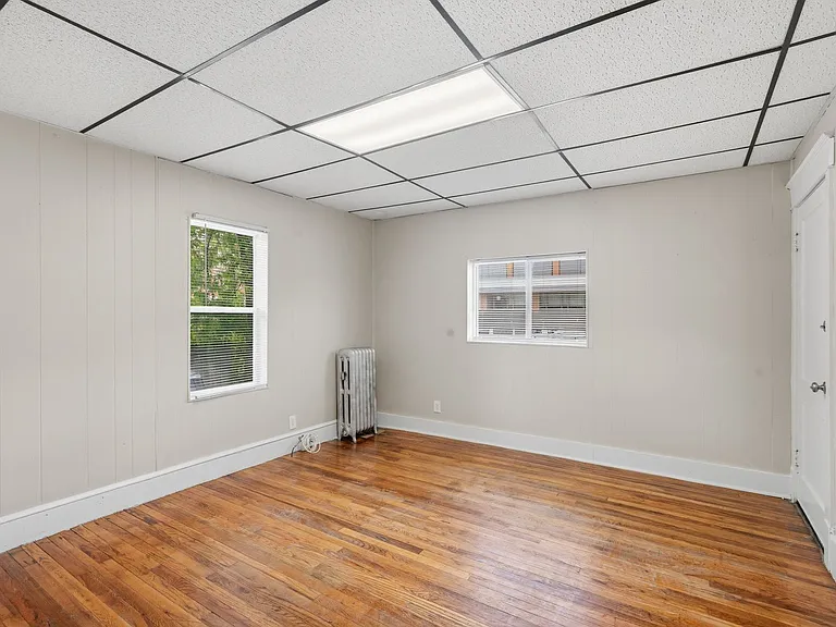 735 Union St — Photo 4