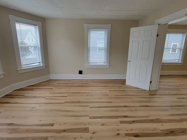 414 Cedar St — Photo 2