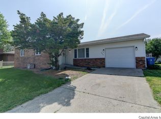 2630 Delaware Dr, Springfield, IL 62702
