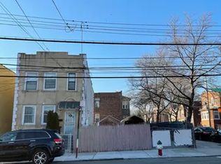 979 Rhinelander Ave, Bronx, NY 10462