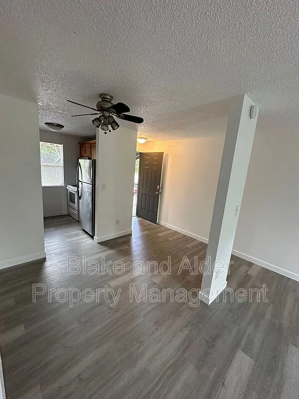 2 bed, 1.0 bath, 750 sqft, $1,295 — Photo 4