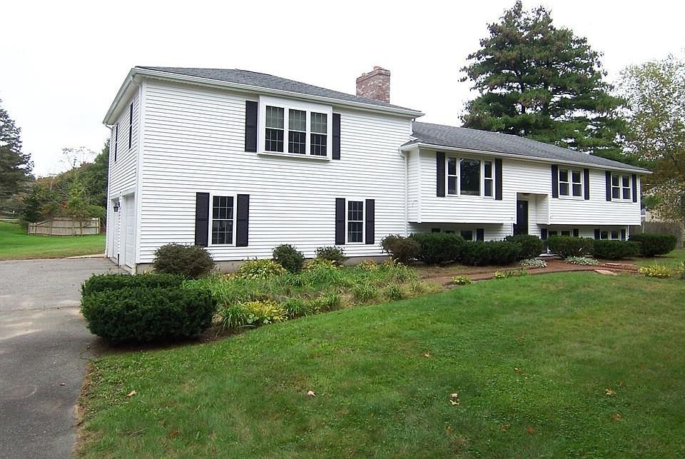 1st image of 34 Lori Ln