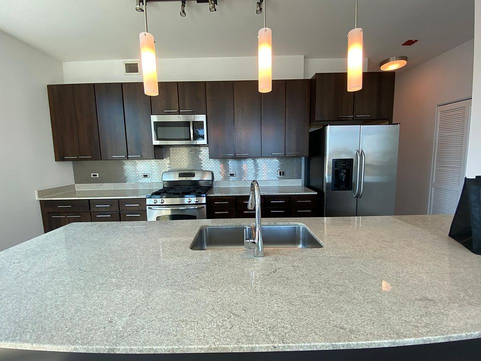 1st image of 428 W Superior St #1702