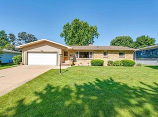 206 N Jefferson St, Verona, WI 53593