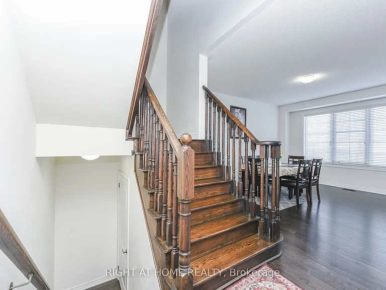 36 Spokanne St — Photo 23