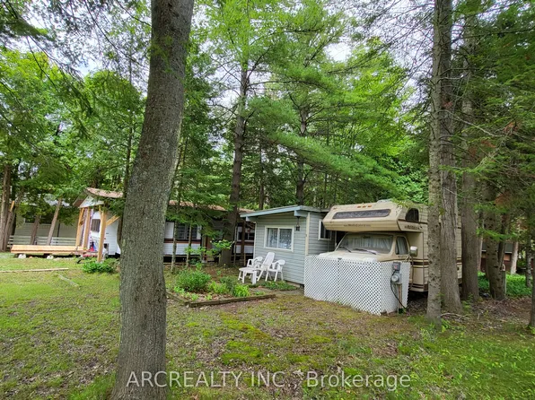 3 Chickadee Ct, Georgina, ON L0E 1N0