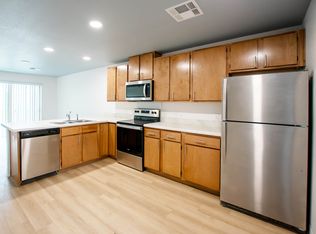 Sinclair Flats, Mankato, MN 56001