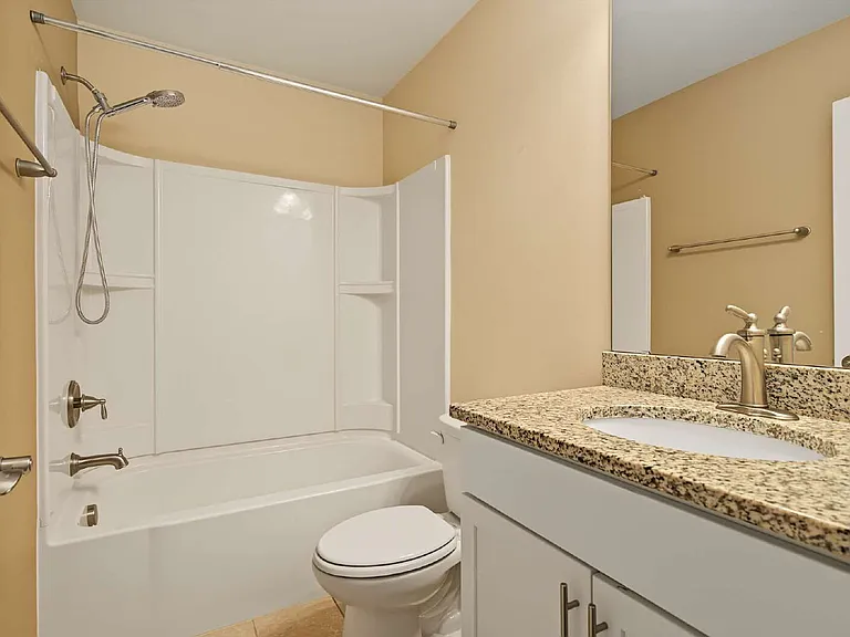 219 Lynchwick Ln — Photo 29