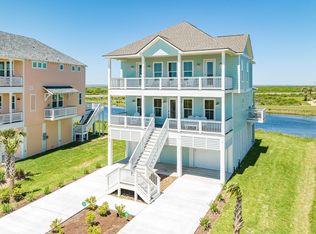 4135 Great Blue Heron Dr, Galveston, TX 77554
