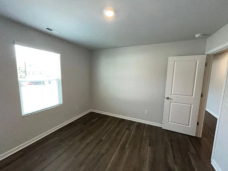 503 Sandy Hollow Dr — Photo 24