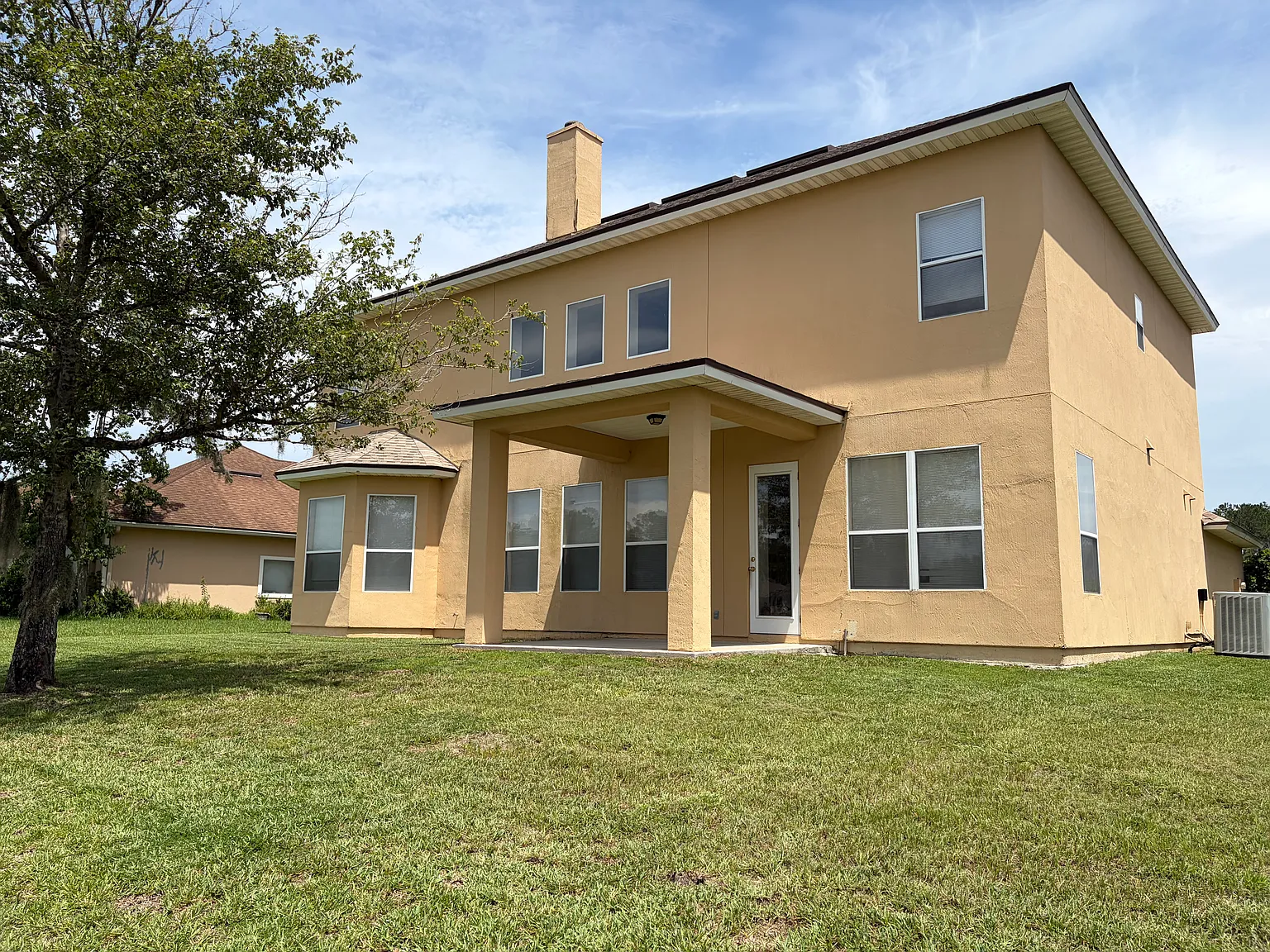 1692 Hollow Glen Dr — Photo 3