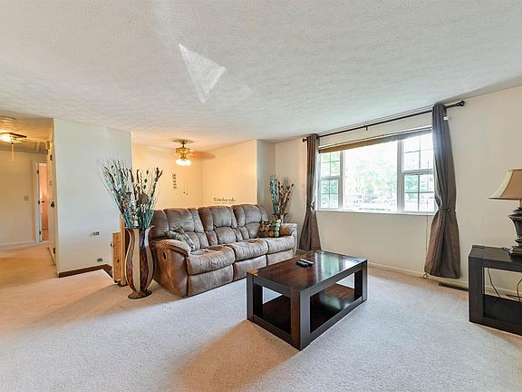 4th image of 1337 Hartwood Dr
