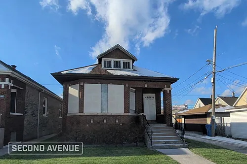 7114 S Claremont Ave Photo 1