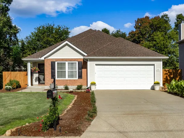 1521 Clayton Dr, Smyrna, TN 37167