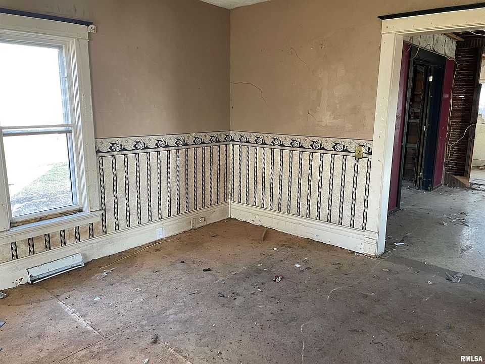 302 Main St, Lost Nation, IA 52254 Zillow