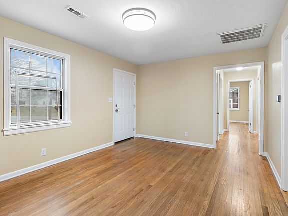 3rd image of 503 Alabama Ave
