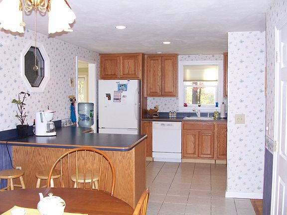 Inviting Kitchen - Newer!