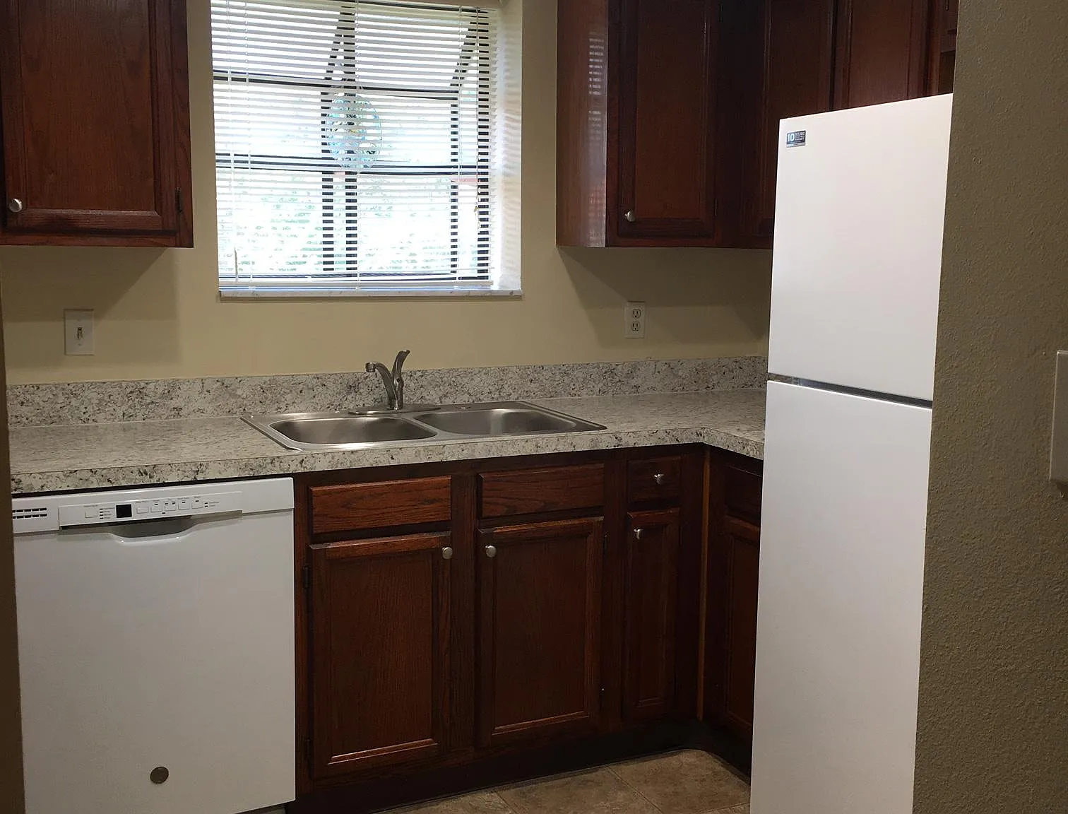 1 bed, 1.5 bath, 775 sqft, $1,500 — Photo 4