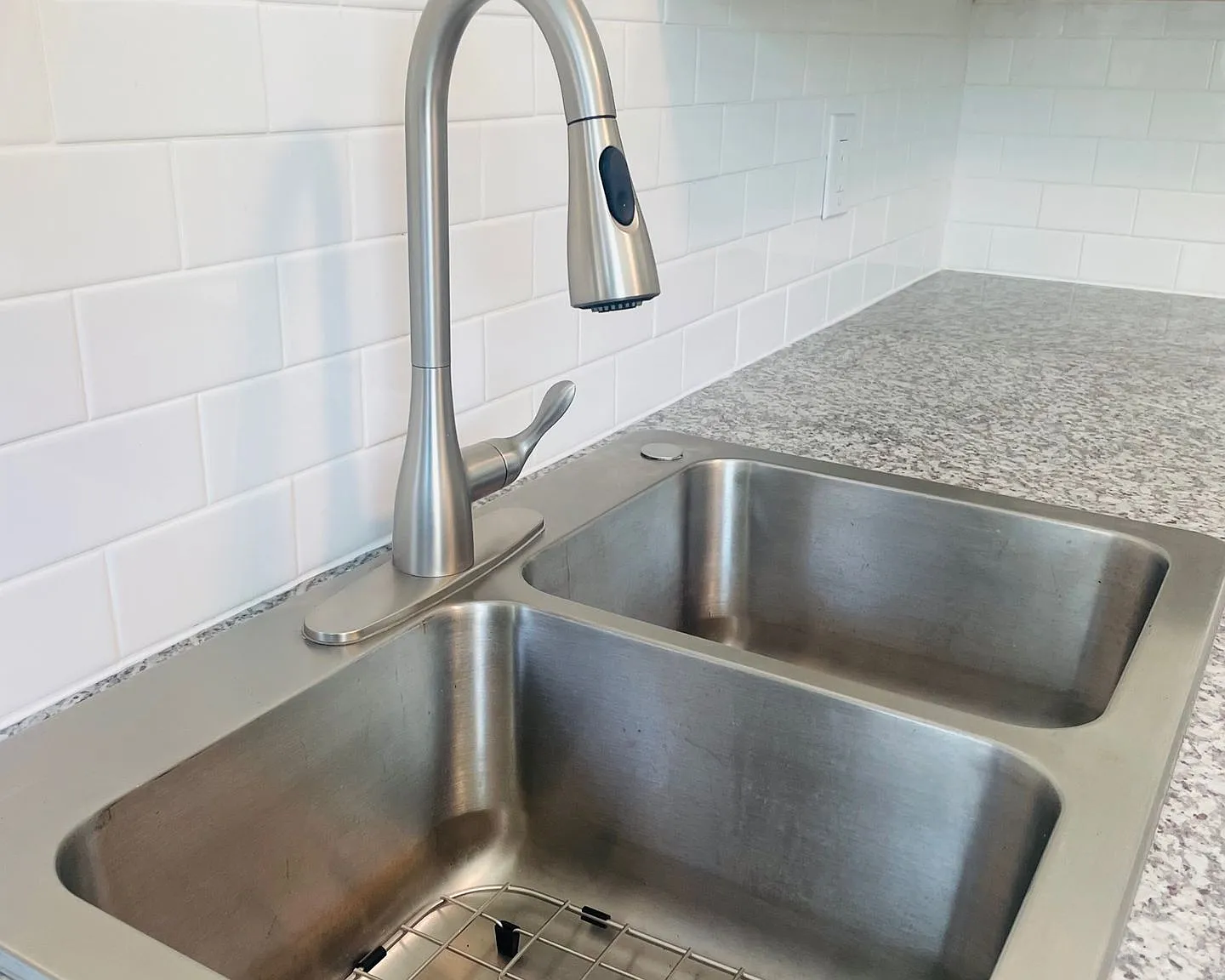Ogburn Place Apartments — Photo 1