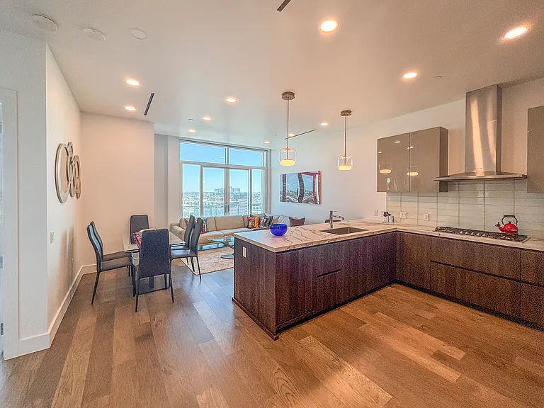 123 Lexington Ave #1402 — Photo 4