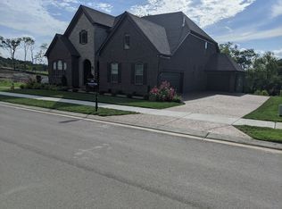 210 S Malayna Dr, Hendersonville, TN 37075