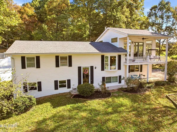1106 Creek Rd, Strawberry Plains, TN 37871