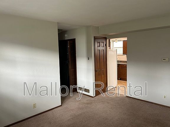 3rd image of 1432 Virginia Ave