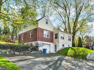 4931 Chambers Hill Rd, Harrisburg, PA 17111