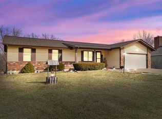 776 Cedar Glen Dr, Weldon Spring, MO 63304