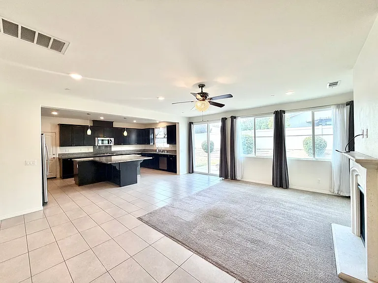 30136 Sutton Ct — Photo 10