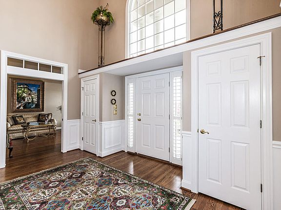 3rd image of 9165 Grey Pointe Dr