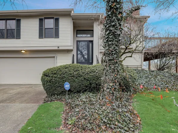 9511 Bay Vista West Dr, Indianapolis, IN 46250