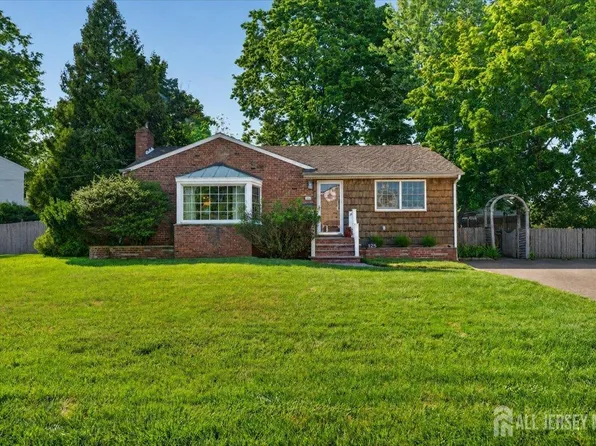 125 Randolph Ave, South Plainfield, NJ 07080
