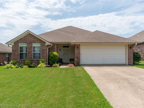 6304 Parkfront Dr, Fort Smith, AR 72916